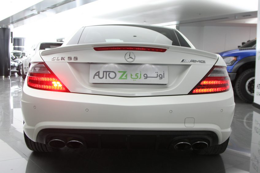https://www.autozqa.com/wp-content/uploads/2016/04/Mercedes-SLK55-White-NO-448779-5-848x566.jpg