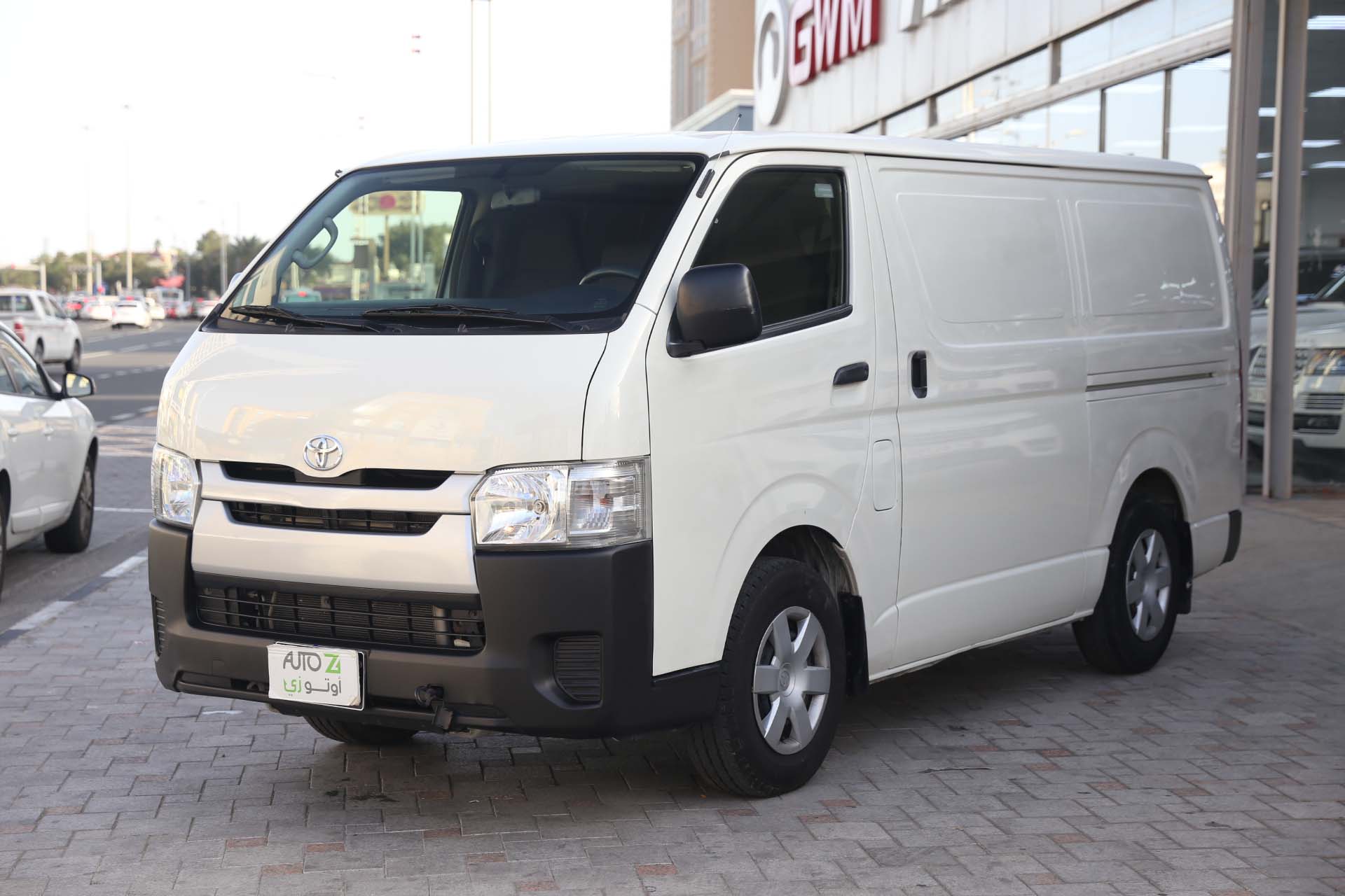 Toyota HIACE 2019—–White-6