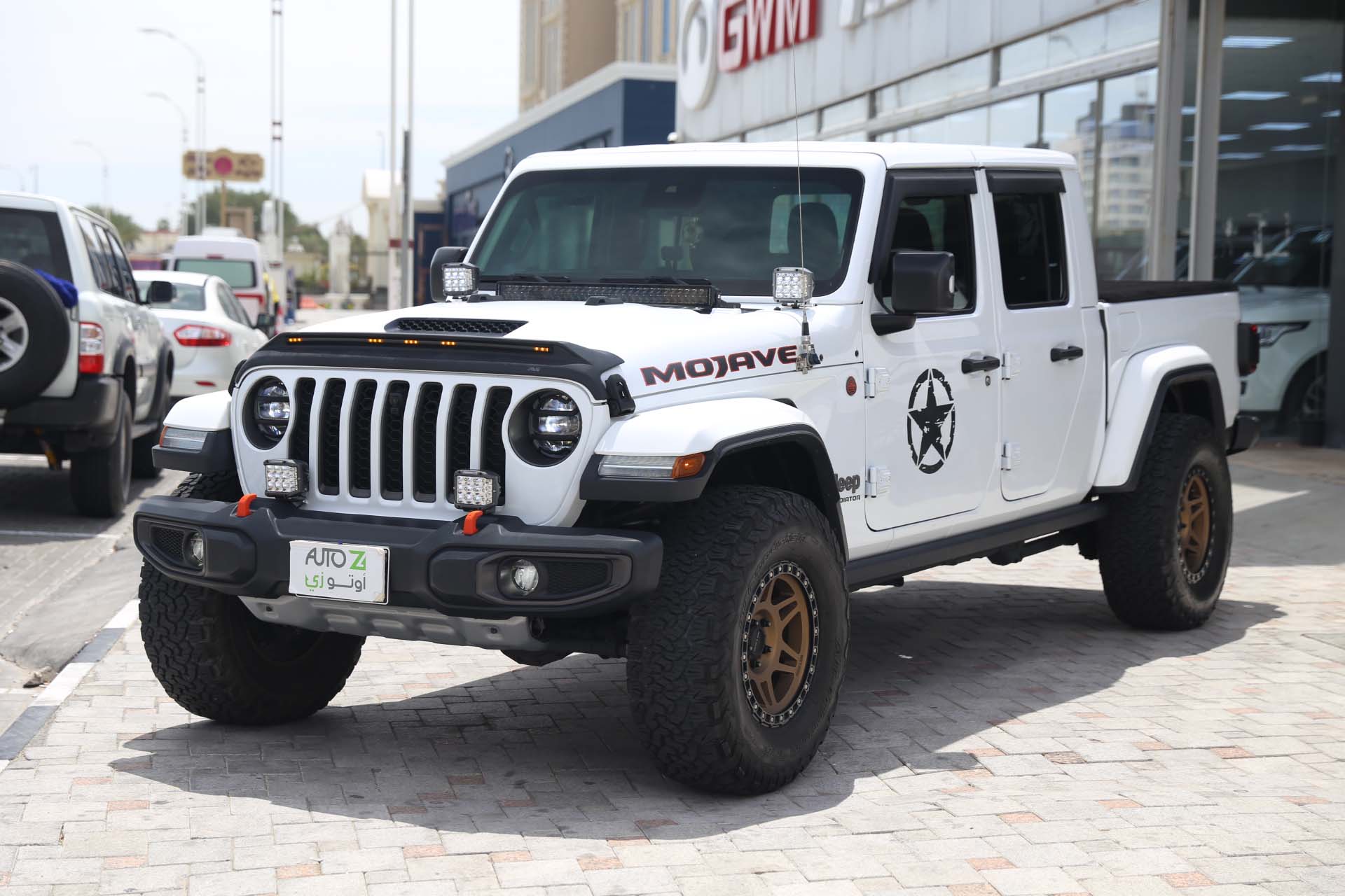 Jeep Gladiator Mojave 2021—-White