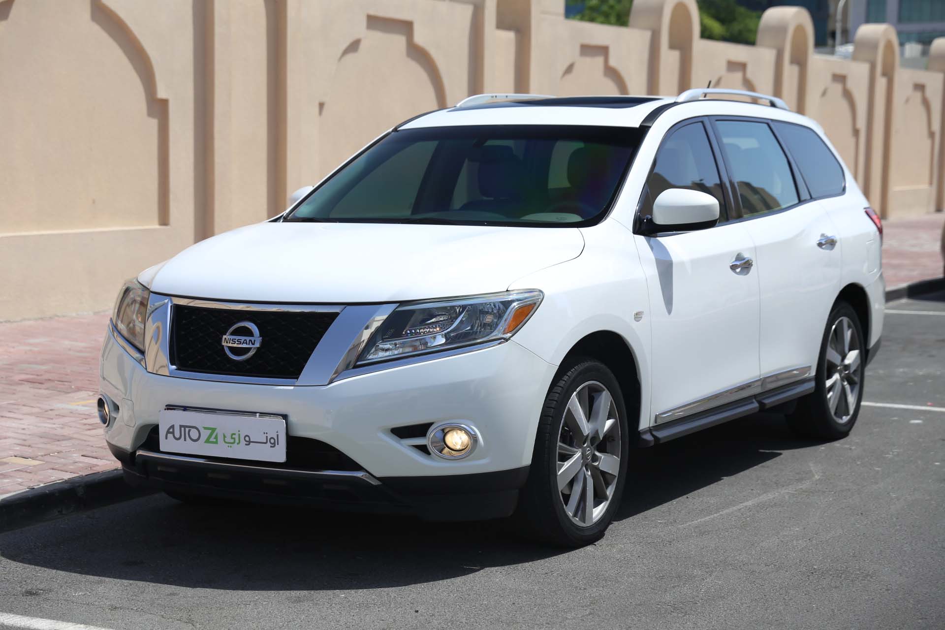 Nissan Pathfinder SV 2013—-White—-5